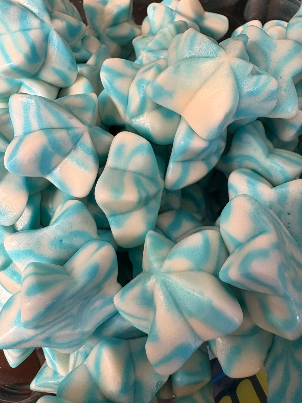 100g blue raspberry stars