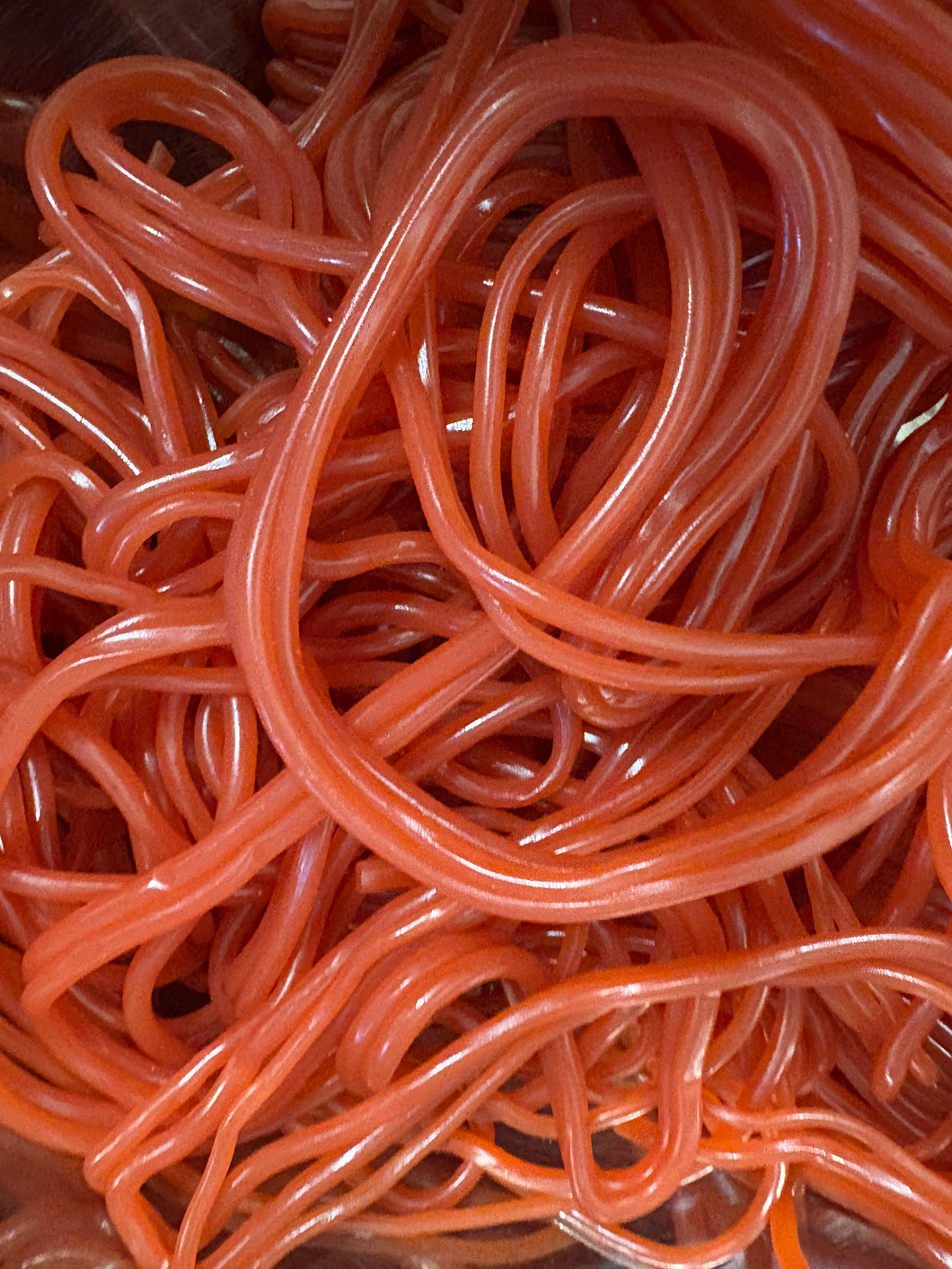 100g strawberry laces