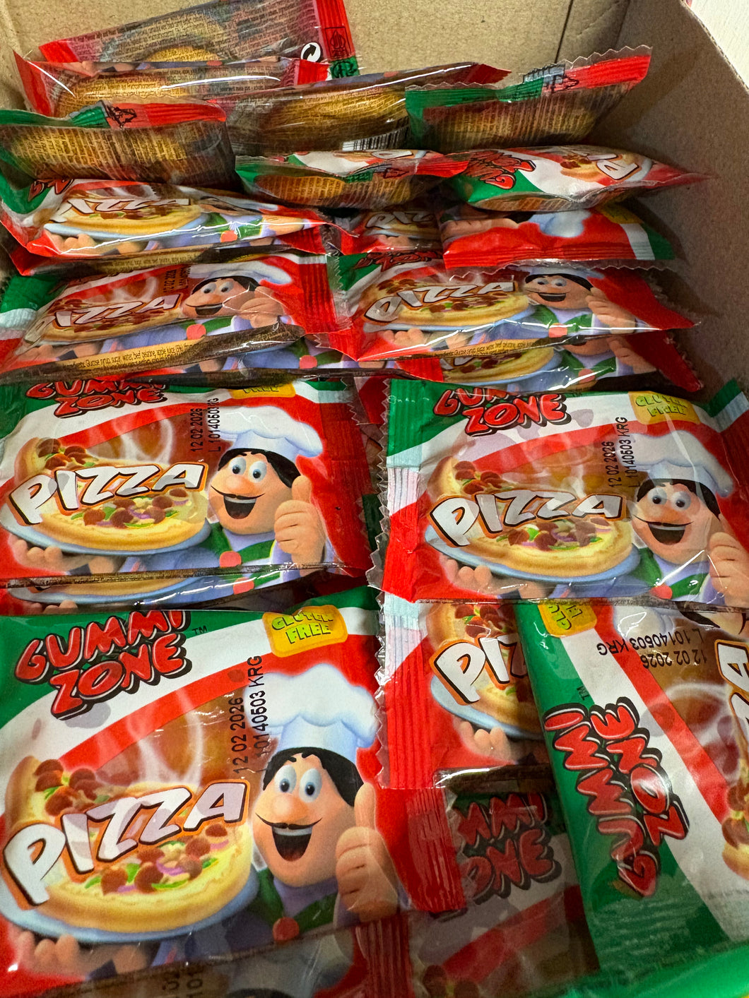 Mini gummy pizzas